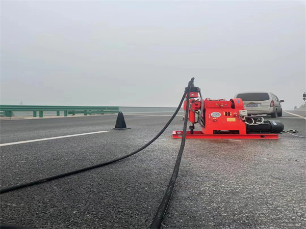 黎平马路路基路面开裂下沉注浆加固灌浆